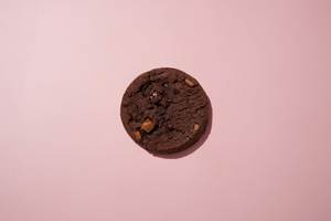 21040000_COOKIE-BRUIN_TOPSHOT_006_v1