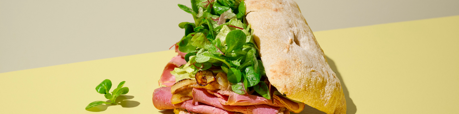 Pinsa Sandwich Pastrami